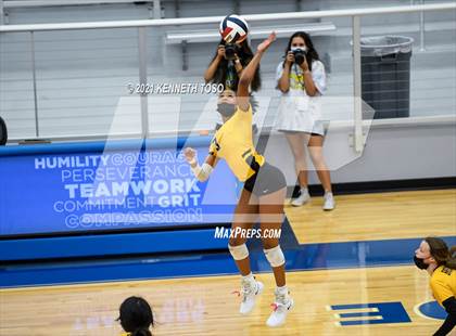 Thumbnail 2 in Brennan vs. Taft photogallery.