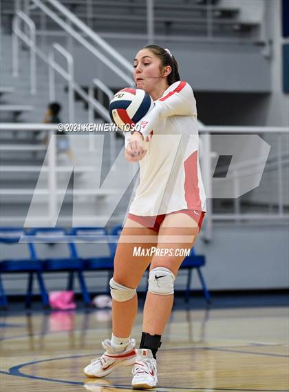 Thumbnail 2 in Brennan vs. Taft photogallery.