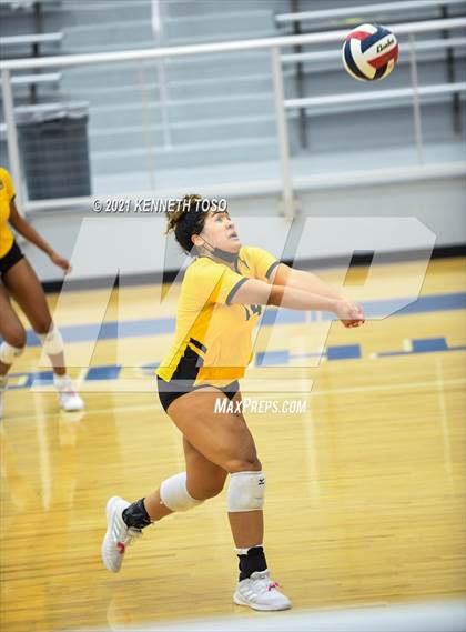 Thumbnail 2 in Brennan vs. Taft photogallery.
