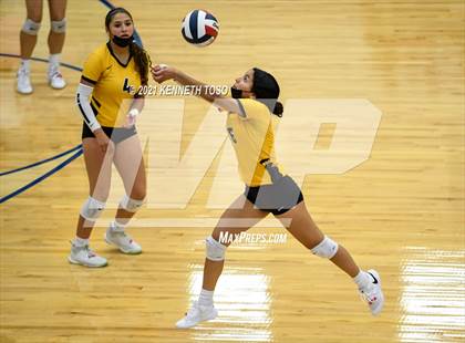 Thumbnail 3 in Brennan vs. Taft photogallery.