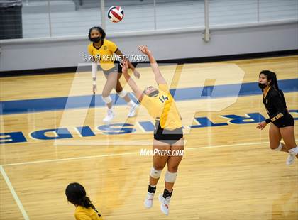 Thumbnail 2 in Brennan vs. Taft photogallery.