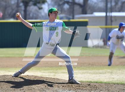 Thumbnail 3 in Canadian vs Depew photogallery.