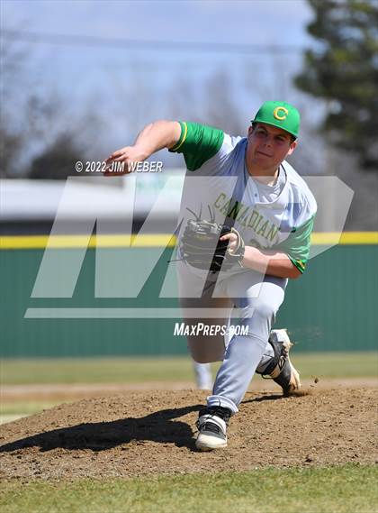 Thumbnail 3 in Canadian vs Depew photogallery.