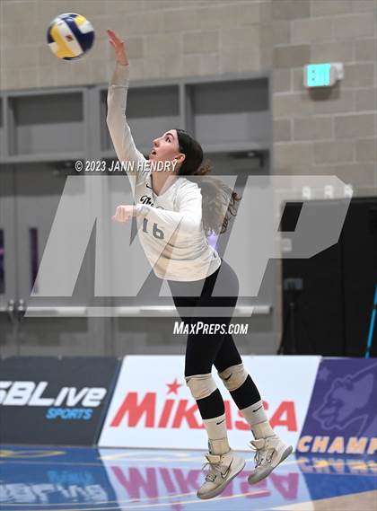 Thumbnail 1 in Campbell Hall vs. Sacred Heart Cathedral Preparatory (CIF State D2 Final) photogallery.
