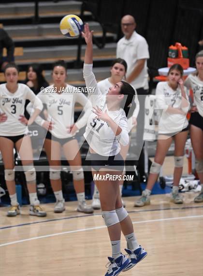 Thumbnail 2 in Campbell Hall vs. Sacred Heart Cathedral Preparatory (CIF State D2 Final) photogallery.