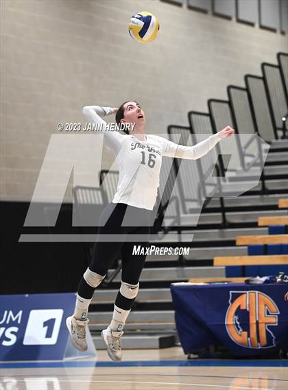 Thumbnail 2 in Campbell Hall vs. Sacred Heart Cathedral Preparatory (CIF State D2 Final) photogallery.