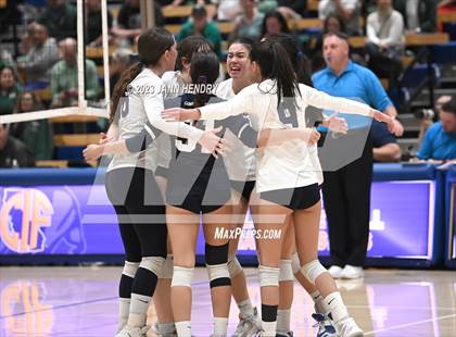 Thumbnail 2 in Campbell Hall vs. Sacred Heart Cathedral Preparatory (CIF State D2 Final) photogallery.
