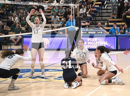 Thumbnail 3 in Campbell Hall vs. Sacred Heart Cathedral Preparatory (CIF State D2 Final) photogallery.
