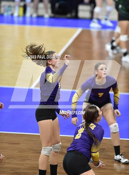 Thumbnail 2 in Denver Christian vs. Fowler (CHSAA 2A 2nd Round) photogallery.