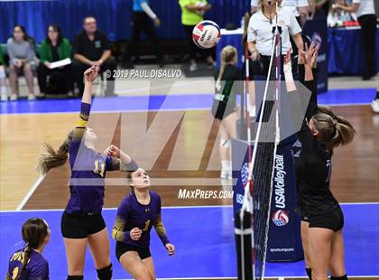 Thumbnail 3 in Denver Christian vs. Fowler (CHSAA 2A 2nd Round) photogallery.