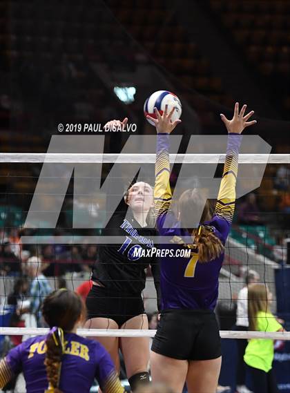 Thumbnail 3 in Denver Christian vs. Fowler (CHSAA 2A 2nd Round) photogallery.
