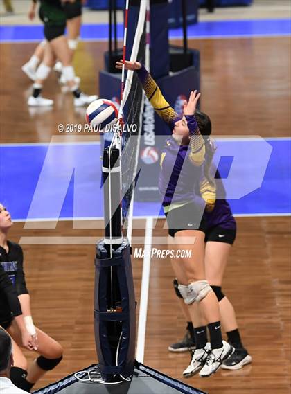 Thumbnail 3 in Denver Christian vs. Fowler (CHSAA 2A 2nd Round) photogallery.