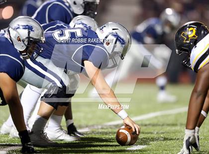 Thumbnail 3 in Crandall vs. Paris (UIL 4A Division I Bi-District) photogallery.