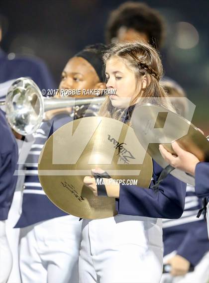 Thumbnail 3 in Crandall vs. Paris (UIL 4A Division I Bi-District) photogallery.