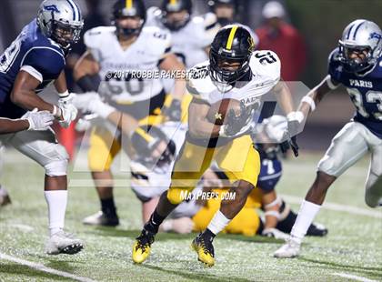 Thumbnail 3 in Crandall vs. Paris (UIL 4A Division I Bi-District) photogallery.