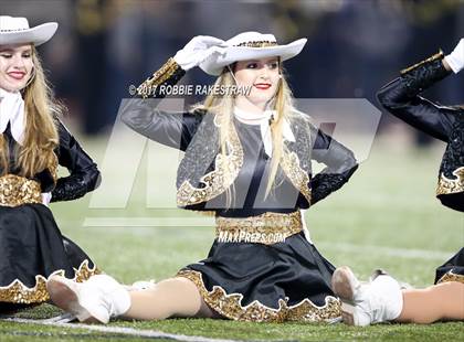 Thumbnail 3 in Crandall vs. Paris (UIL 4A Division I Bi-District) photogallery.
