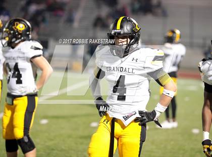 Thumbnail 2 in Crandall vs. Paris (UIL 4A Division I Bi-District) photogallery.