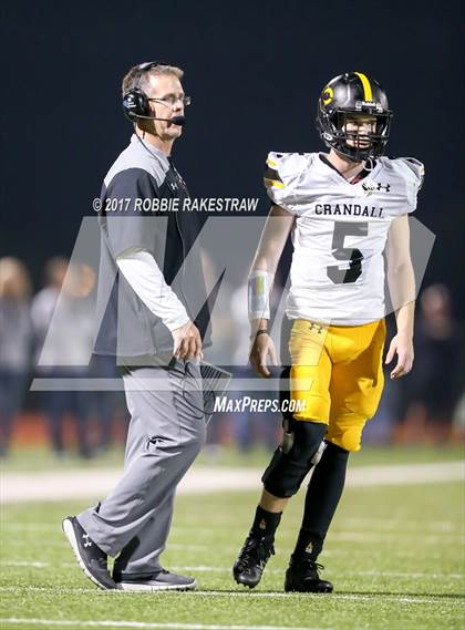 Thumbnail 1 in Crandall vs. Paris (UIL 4A Division I Bi-District) photogallery.