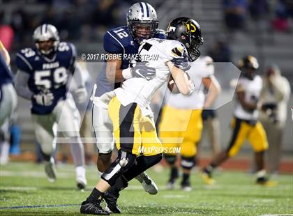 Thumbnail 2 in Crandall vs. Paris (UIL 4A Division I Bi-District) photogallery.