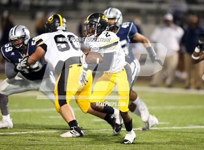 Thumbnail 2 in Crandall vs. Paris (UIL 4A Division I Bi-District) photogallery.