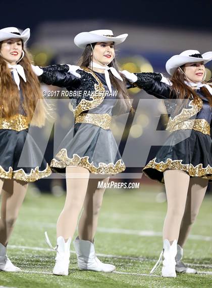Thumbnail 2 in Crandall vs. Paris (UIL 4A Division I Bi-District) photogallery.