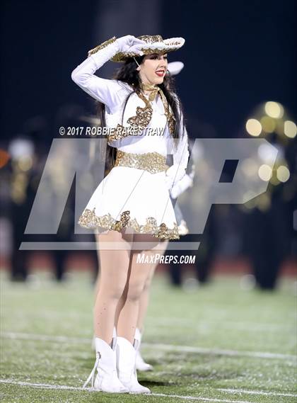 Thumbnail 3 in Crandall vs. Paris (UIL 4A Division I Bi-District) photogallery.