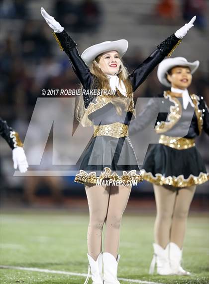 Thumbnail 3 in Crandall vs. Paris (UIL 4A Division I Bi-District) photogallery.