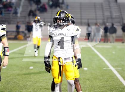 Thumbnail 1 in Crandall vs. Paris (UIL 4A Division I Bi-District) photogallery.