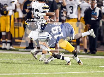 Thumbnail 2 in Crandall vs. Paris (UIL 4A Division I Bi-District) photogallery.