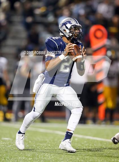Thumbnail 2 in Crandall vs. Paris (UIL 4A Division I Bi-District) photogallery.