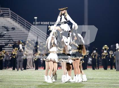 Thumbnail 3 in Crandall vs. Paris (UIL 4A Division I Bi-District) photogallery.