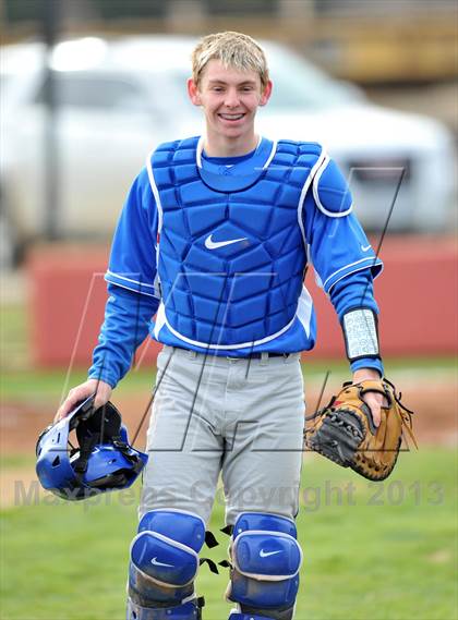 Thumbnail 1 in Krum vs Leonard (Pottsboro Tournament) photogallery.