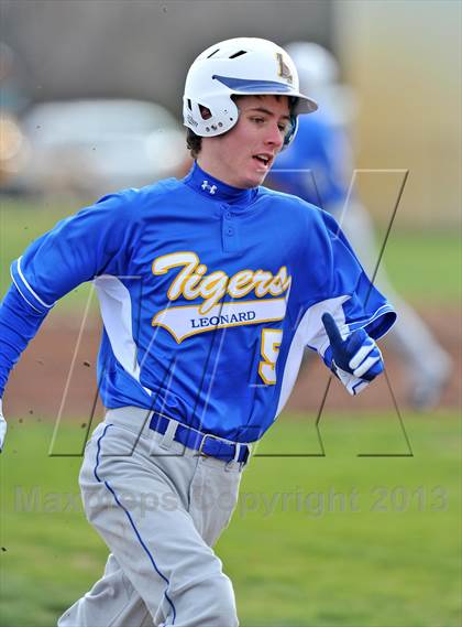 Thumbnail 1 in Krum vs Leonard (Pottsboro Tournament) photogallery.