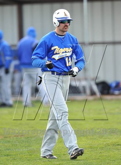 Thumbnail 1 in Krum vs Leonard (Pottsboro Tournament) photogallery.