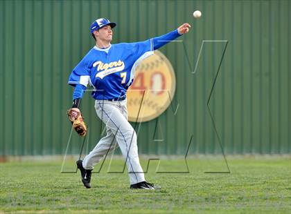 Thumbnail 2 in Krum vs Leonard (Pottsboro Tournament) photogallery.