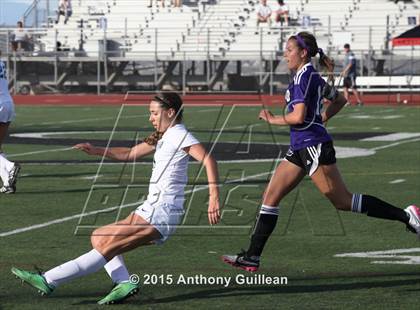 Thumbnail 2 in Carlsbad vs Santiago (CIF SS D1 Final) photogallery.