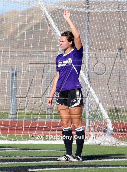 Thumbnail 2 in Carlsbad vs Santiago (CIF SS D1 Final) photogallery.