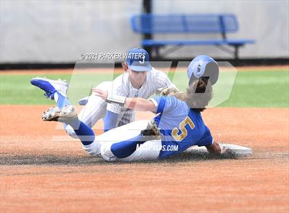 Thumbnail 3 in Vandebilt Catholic @ Jesuit photogallery.