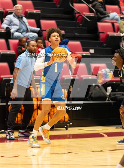 Thumbnail 3 in Specially Fit Academy vs. Chattanooga Prep (Ted McClain Christmas Classic) photogallery.