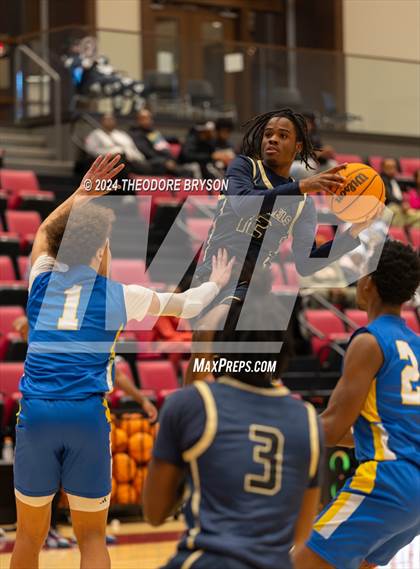 Thumbnail 3 in Specially Fit Academy vs. Chattanooga Prep (Ted McClain Christmas Classic) photogallery.