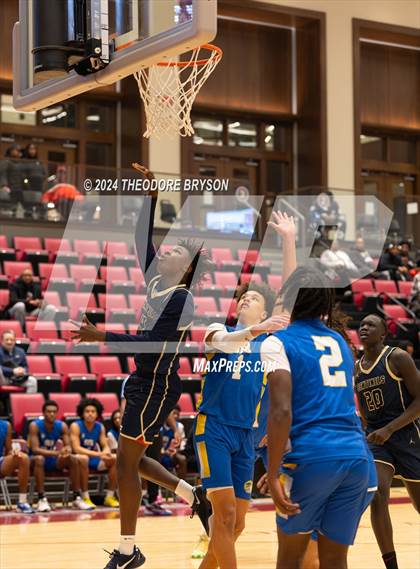 Thumbnail 3 in Specially Fit Academy vs. Chattanooga Prep (Ted McClain Christmas Classic) photogallery.
