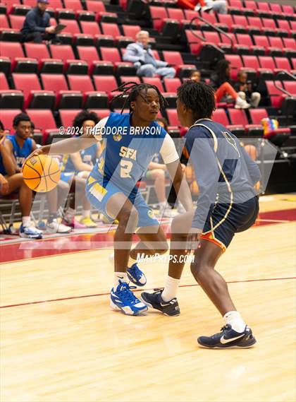 Thumbnail 3 in Specially Fit Academy vs. Chattanooga Prep (Ted McClain Christmas Classic) photogallery.