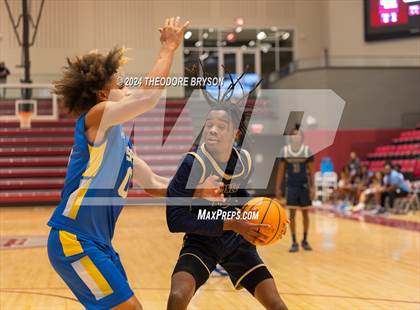 Thumbnail 3 in Specially Fit Academy vs. Chattanooga Prep (Ted McClain Christmas Classic) photogallery.