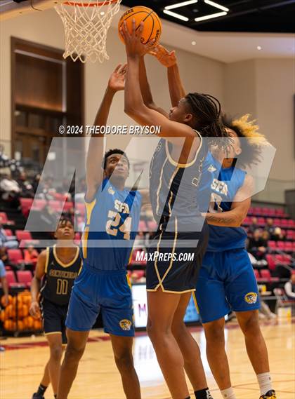 Thumbnail 3 in Specially Fit Academy vs. Chattanooga Prep (Ted McClain Christmas Classic) photogallery.