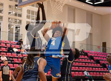 Thumbnail 1 in Specially Fit Academy vs. Chattanooga Prep (Ted McClain Christmas Classic) photogallery.