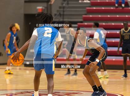 Thumbnail 2 in Specially Fit Academy vs. Chattanooga Prep (Ted McClain Christmas Classic) photogallery.