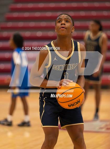 Thumbnail 3 in Specially Fit Academy vs. Chattanooga Prep (Ted McClain Christmas Classic) photogallery.