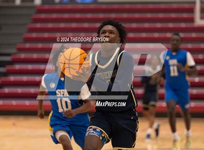 Thumbnail 2 in Specially Fit Academy vs. Chattanooga Prep (Ted McClain Christmas Classic) photogallery.