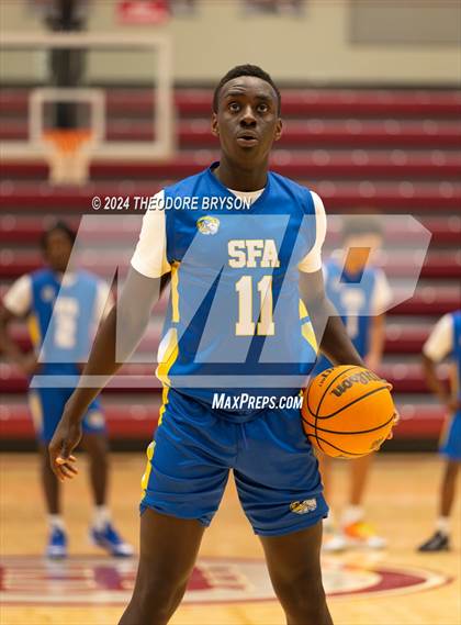 Thumbnail 2 in Specially Fit Academy vs. Chattanooga Prep (Ted McClain Christmas Classic) photogallery.
