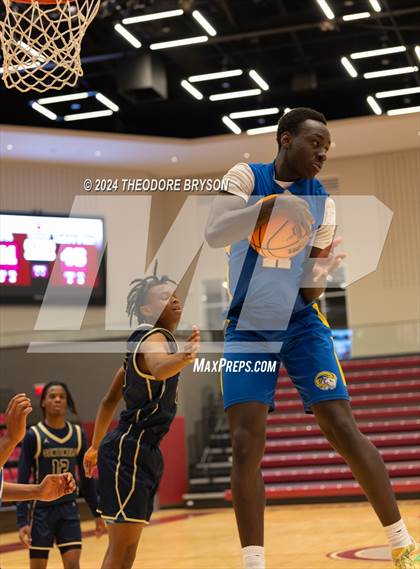 Thumbnail 1 in Specially Fit Academy vs. Chattanooga Prep (Ted McClain Christmas Classic) photogallery.